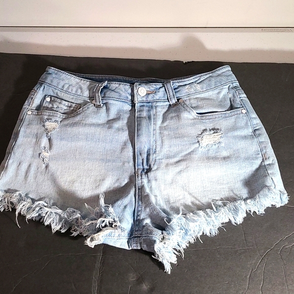 Forever 21 Pants - Forever 21 Light Wash distressed Size 27 Sexy cut offs/shorts